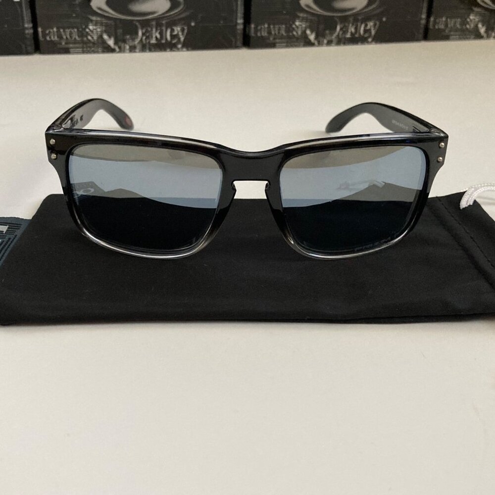 OO9102 Oakley Holbrook Dark Ink Fade Polished Frame Prizm Polarized - Picture 2 of 7